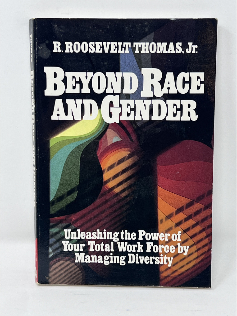 Beyond Race and Gender by R. Roosevelt Thomas, Jr. - Managing Diversity Book